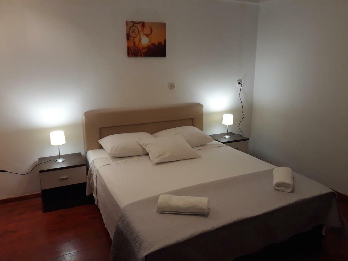 Apartments Jelicic บีโอกราดนาโมรู ภายนอก รูปภาพ