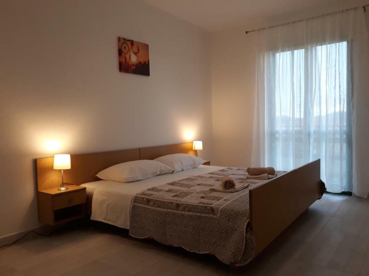 Apartments Jelicic บีโอกราดนาโมรู ภายนอก รูปภาพ