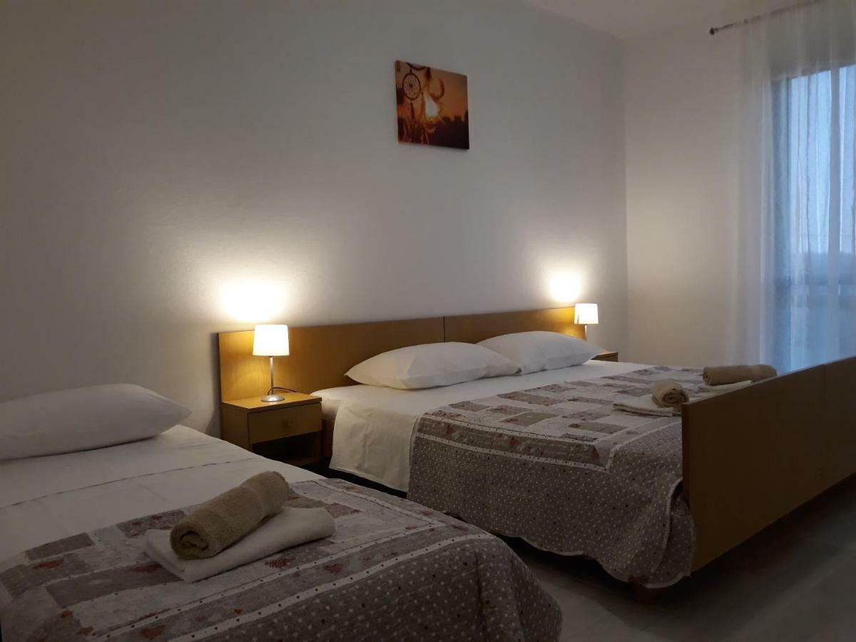 Apartments Jelicic บีโอกราดนาโมรู ภายนอก รูปภาพ